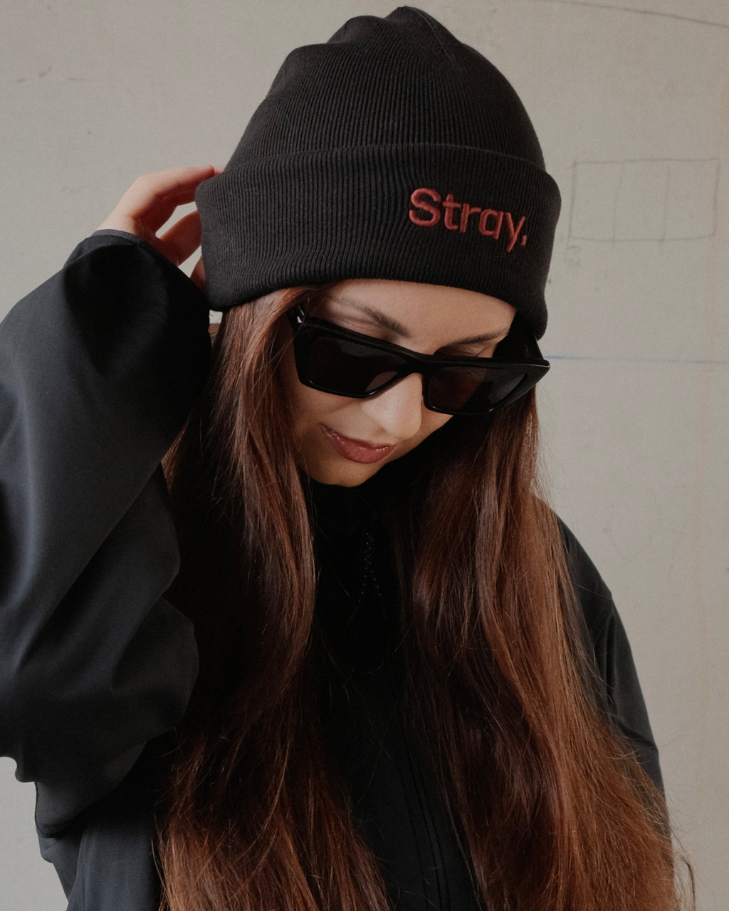 Stray. Beanie - Black